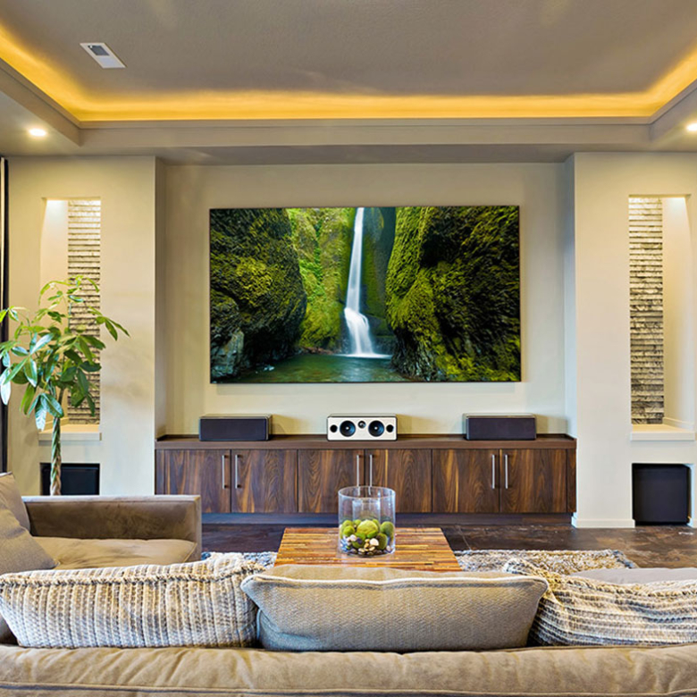 Modern apartment on the bay