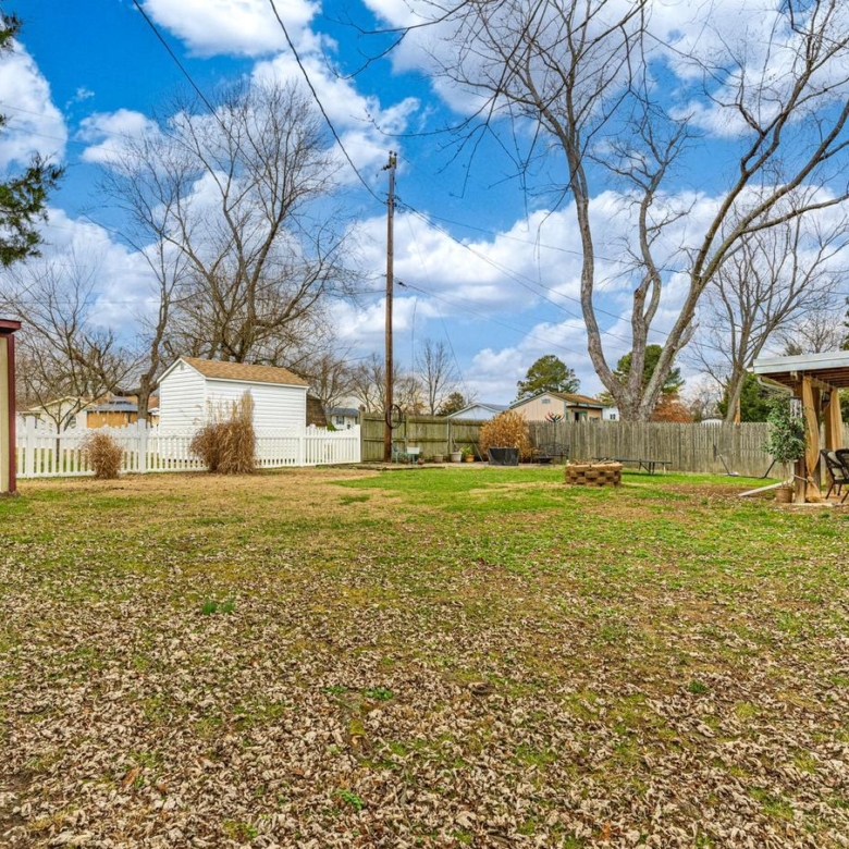 219 Brent Rd, Waldorf, MD 20602
