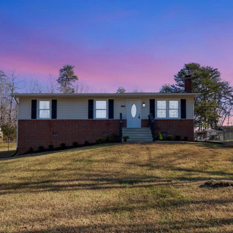 11007 Doe Cir, Fredericksburg, VA 