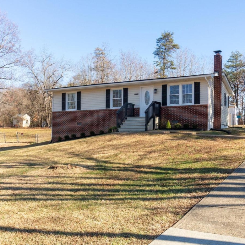 11007 Doe Cir, Fredericksburg, VA 