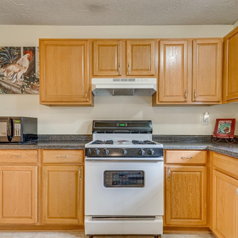 219 Brent Rd, Waldorf, MD 20602