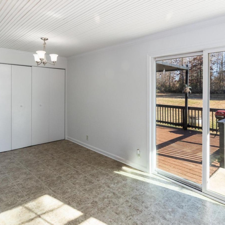 11007 Doe Cir, Fredericksburg, VA 