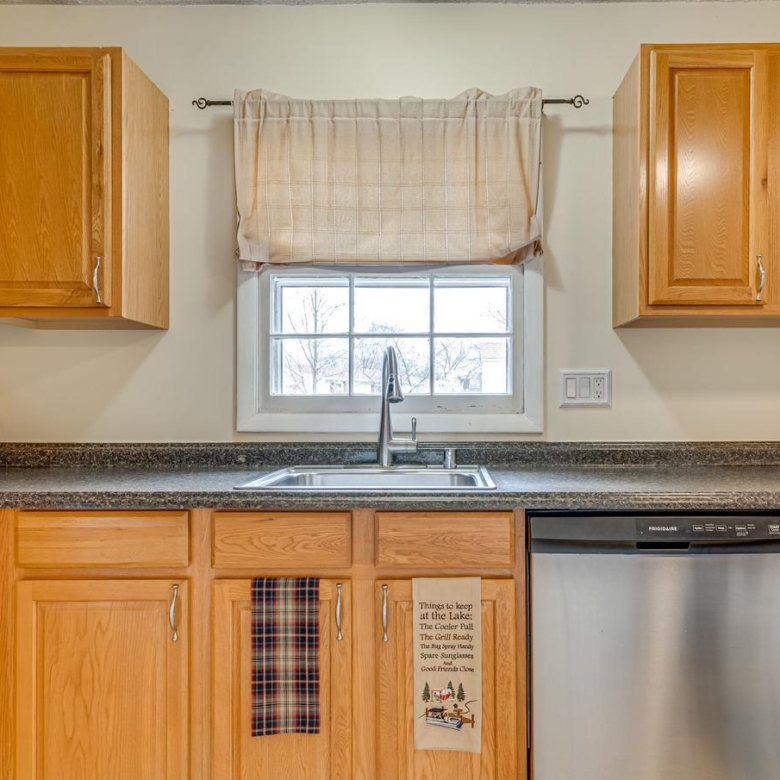 219 Brent Rd, Waldorf, MD 20602