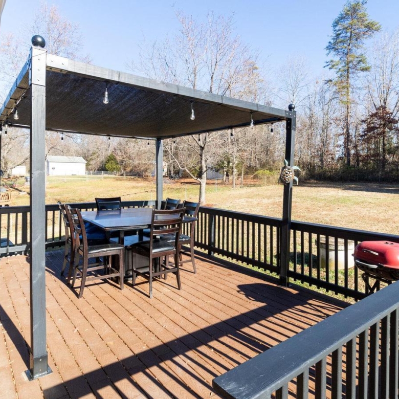 11007 Doe Cir, Fredericksburg, VA 