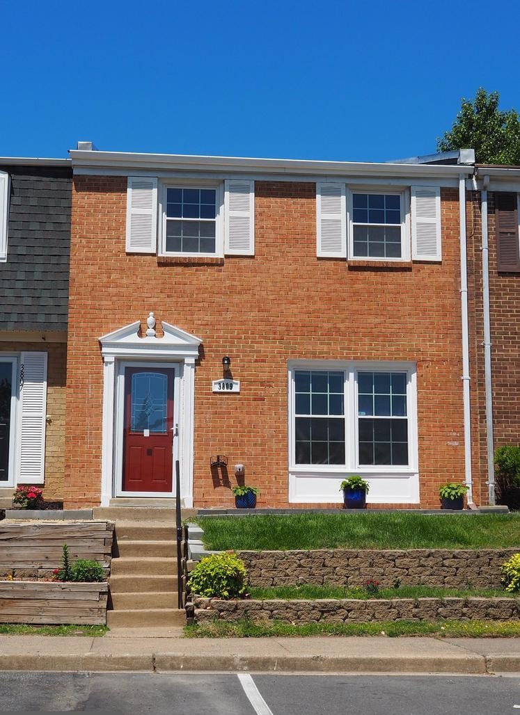 3809 Port Hope Pt, Triangle, VA