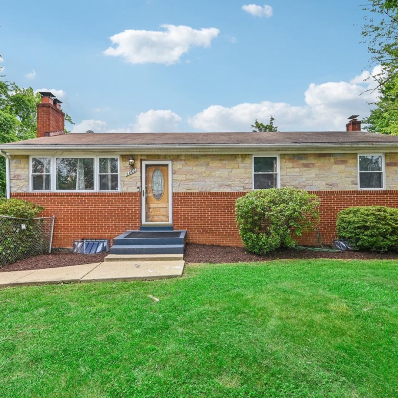 5800 Delta Ln, Suitland, MD