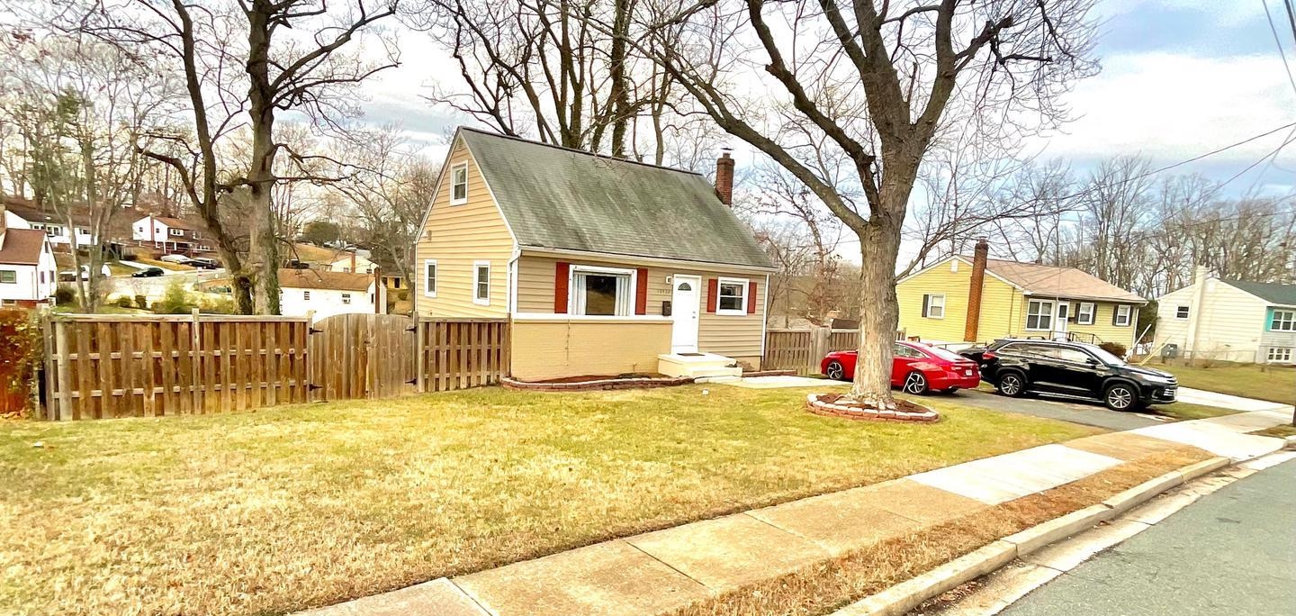 13432 Forest Glen Rd, Woodbridge, VA