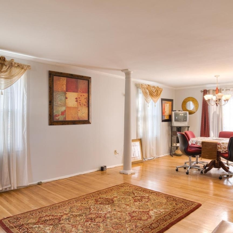 2207 Owens Rd, Oxon Hill, MD