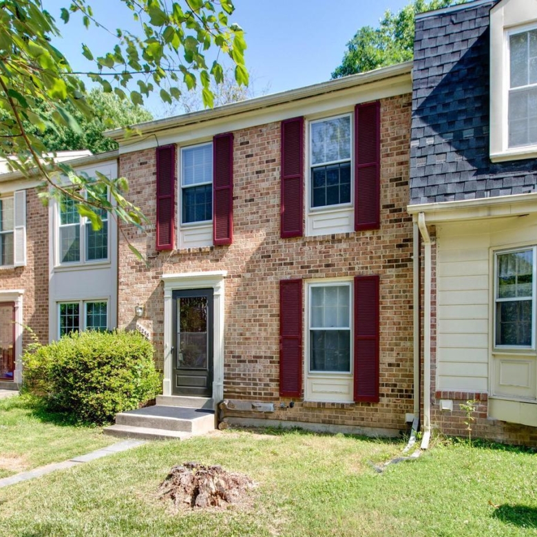 20235 Maple Leaf, Gaithersburg, MD