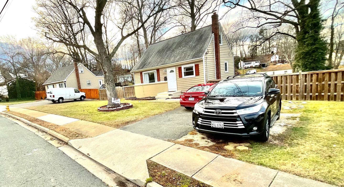 13432 Forest Glen Rd, Woodbridge, VA