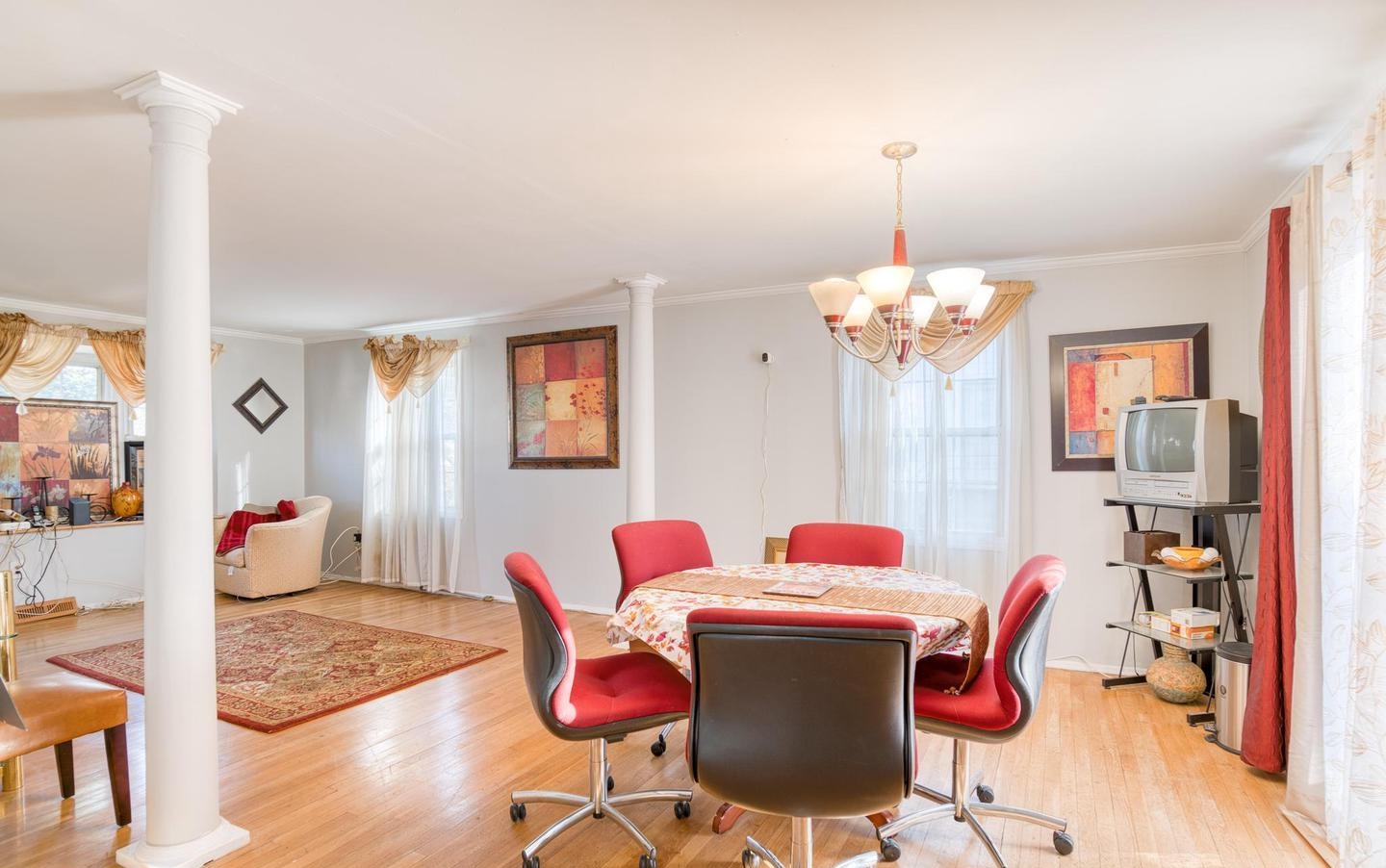 2207 Owens Rd, Oxon Hill, MD