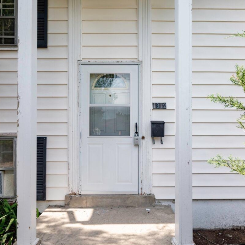 1312 Oregon Ave, Woodbridge, VA