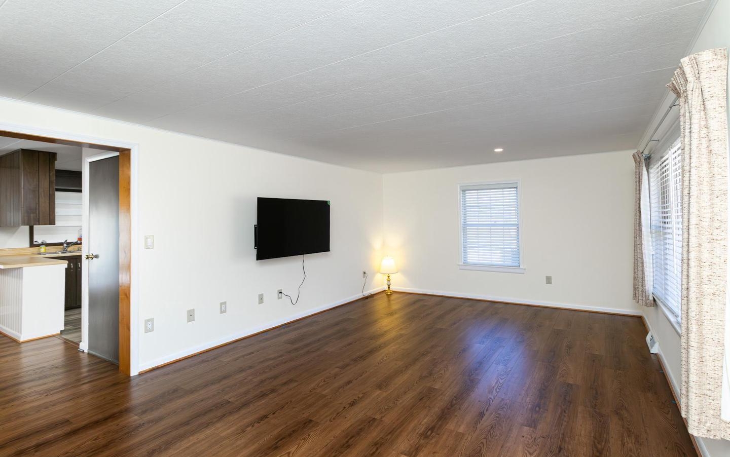 921 Palmer Rd, Fort Washington, MD