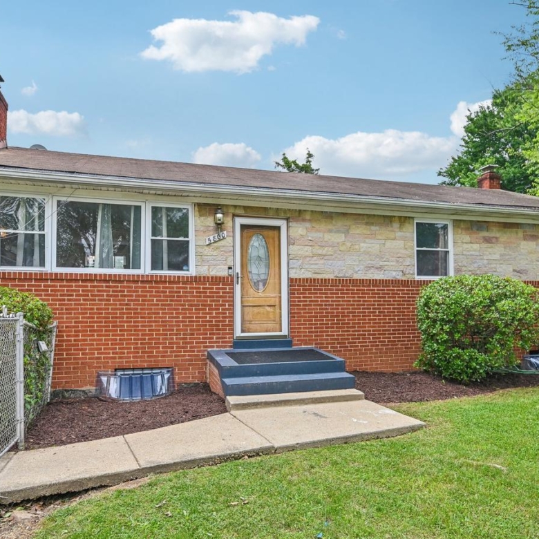 5800 Delta Ln, Suitland, MD