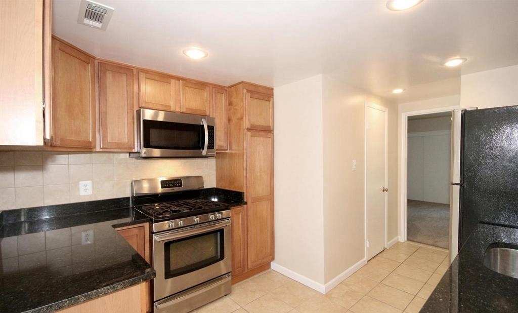 7825 Patriot Dr, Annandale, VA