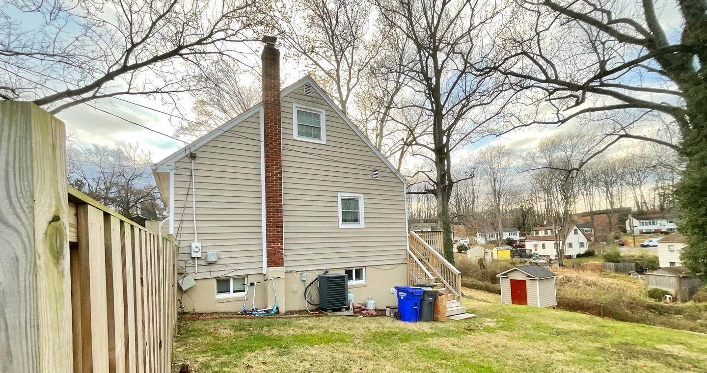 13432 Forest Glen Rd, Woodbridge, VA