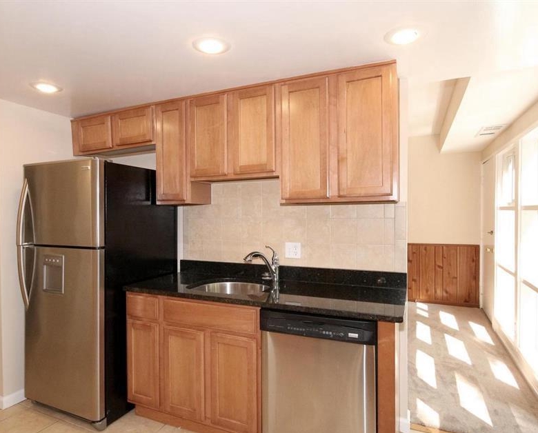 7825 Patriot Dr, Annandale, VA