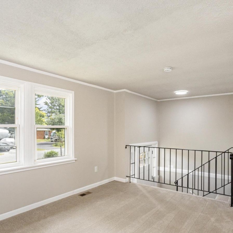 108 Oakridge Dr, Stafford, VA