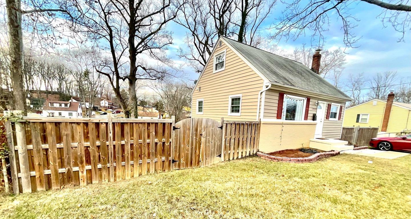 13432 Forest Glen Rd, Woodbridge, VA