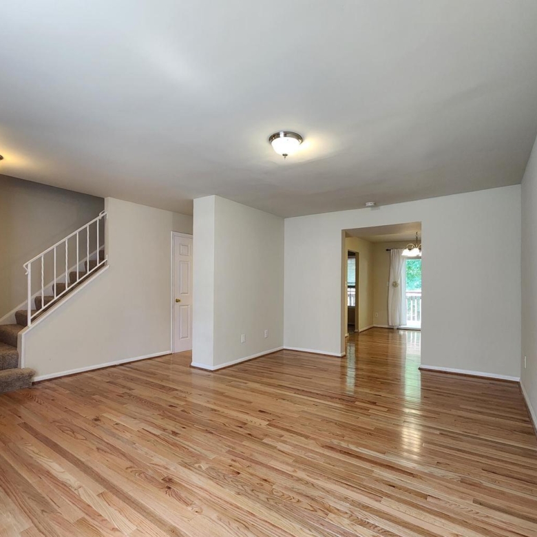20235 Maple Leaf, Gaithersburg, MD