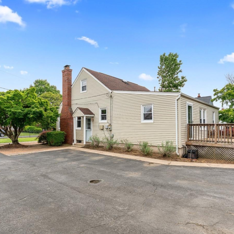 13406 Woodbridge St, Woodbridge, VA