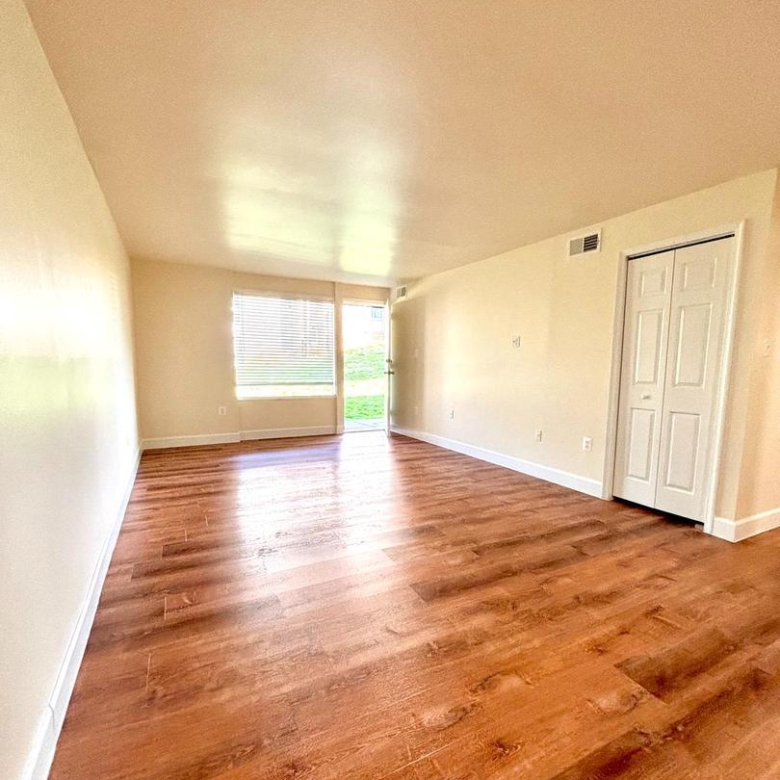 558 Wilson Bridge Dr #6759 A-2, Oxon Hill, MD