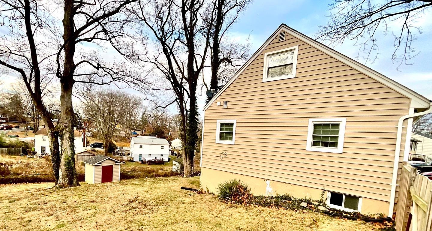 13432 Forest Glen Rd, Woodbridge, VA