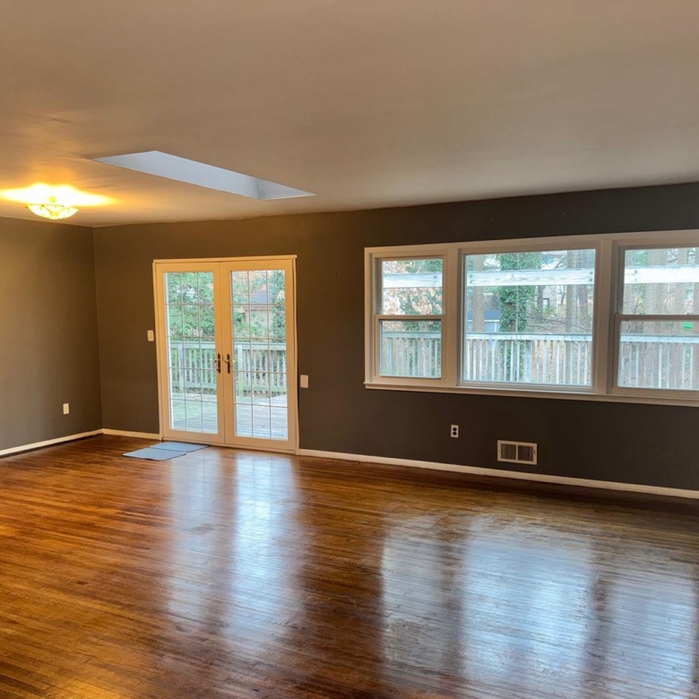 6703 Greenview Ln, Springfield, VA