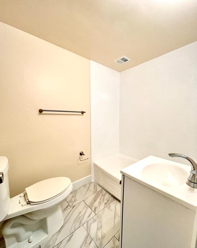 558 Wilson Bridge Dr #6759 A-2, Oxon Hill, MD