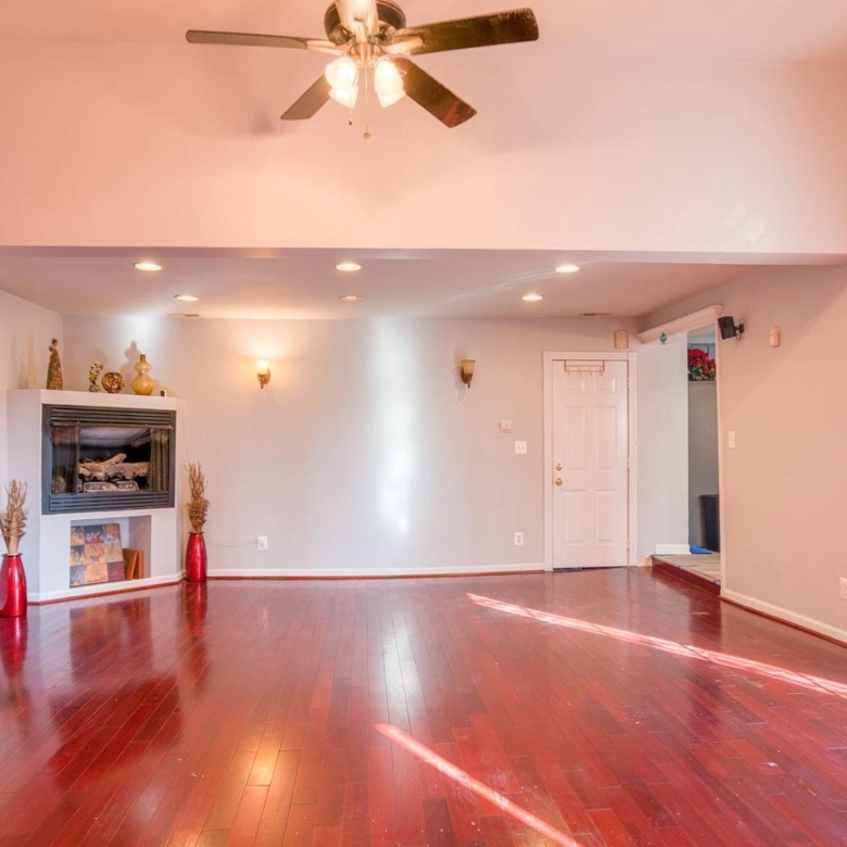 2207 Owens Rd, Oxon Hill, MD