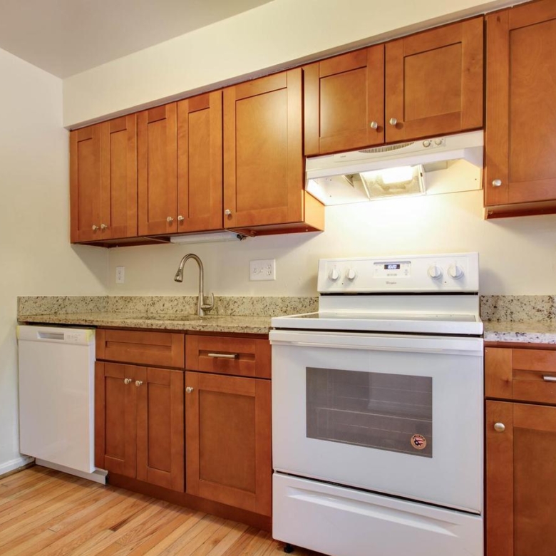 20235 Maple Leaf, Gaithersburg, MD