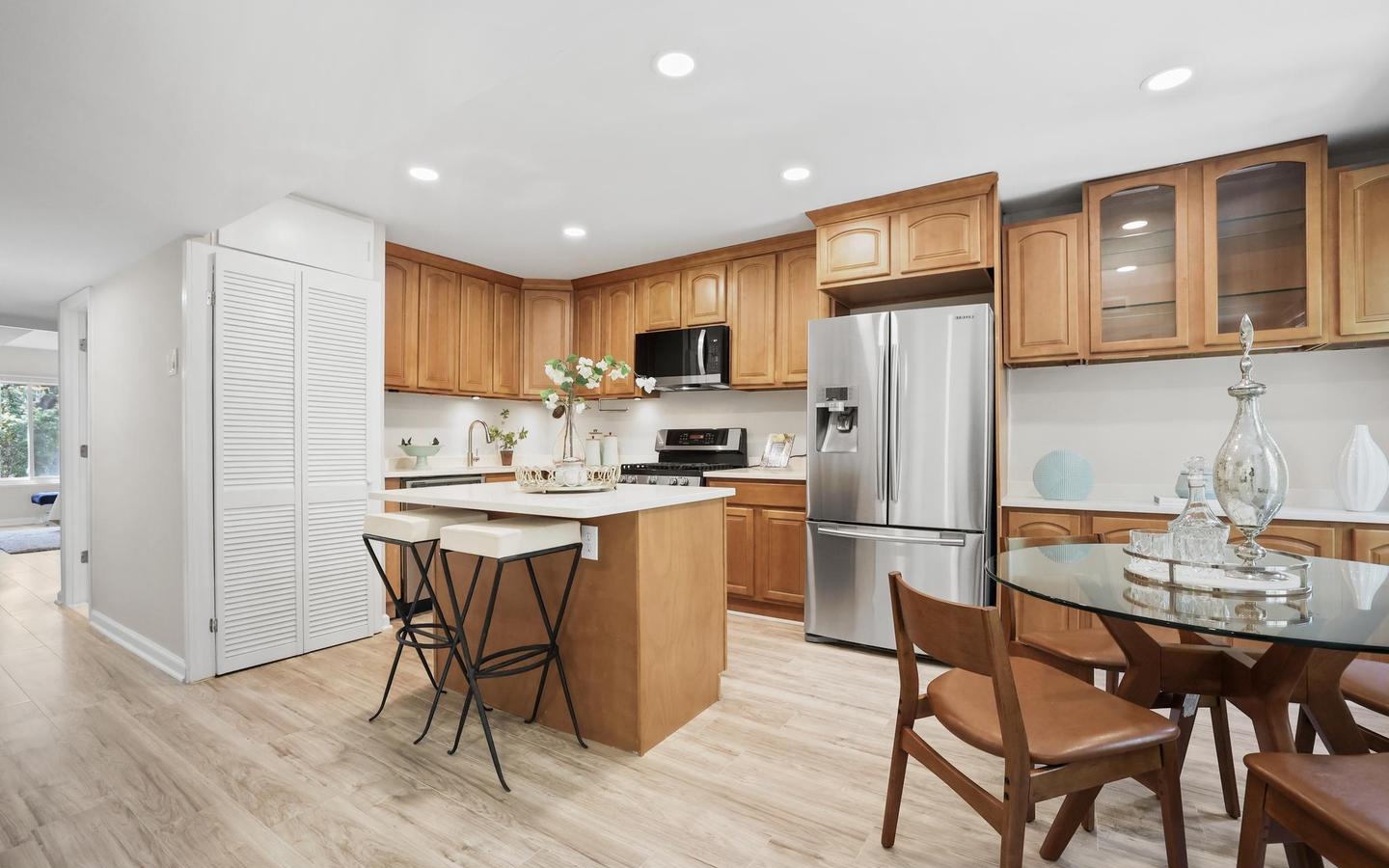 5050 7th Rd S #201, Arlington, VA