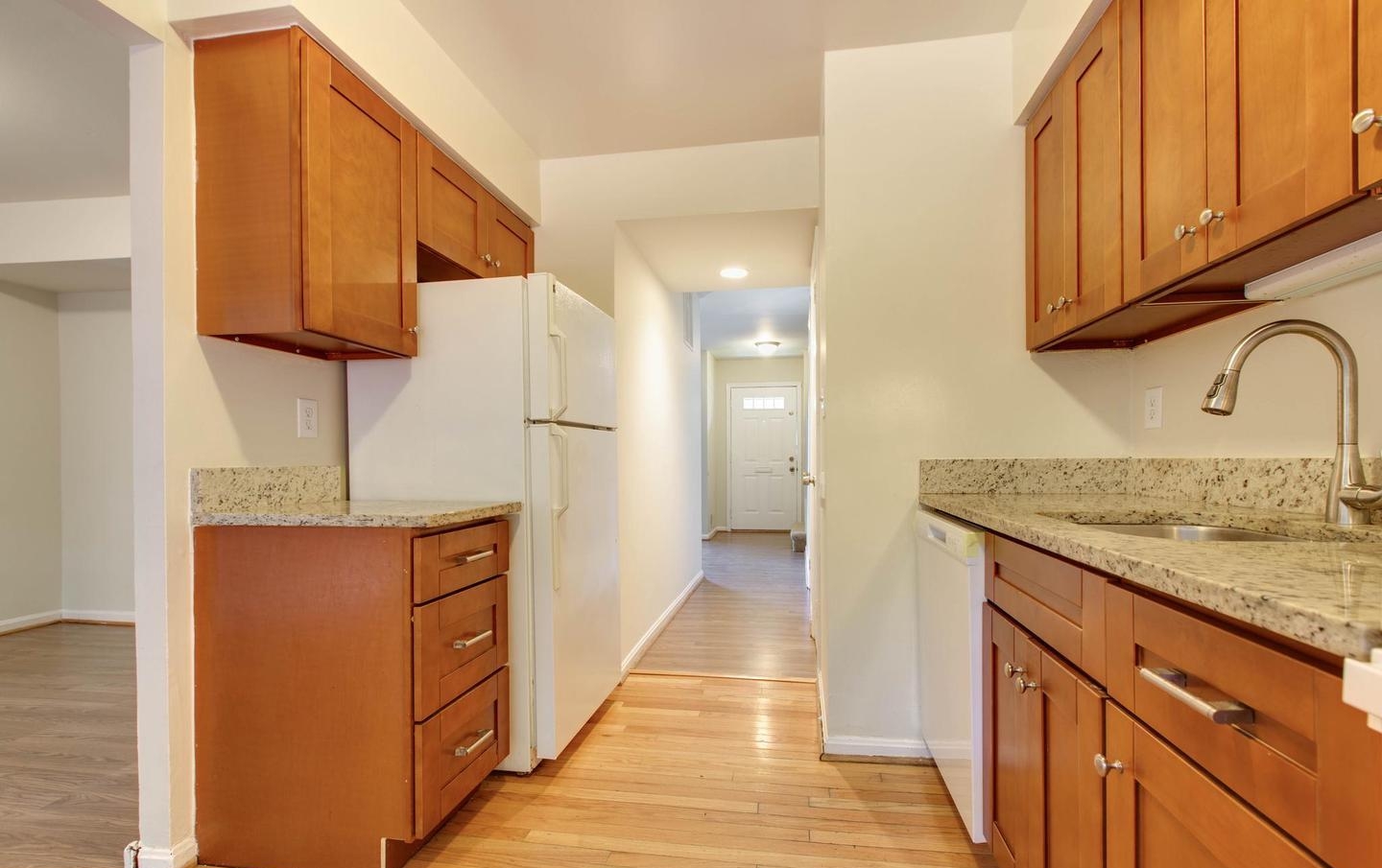 20235 Maple Leaf, Gaithersburg, MD