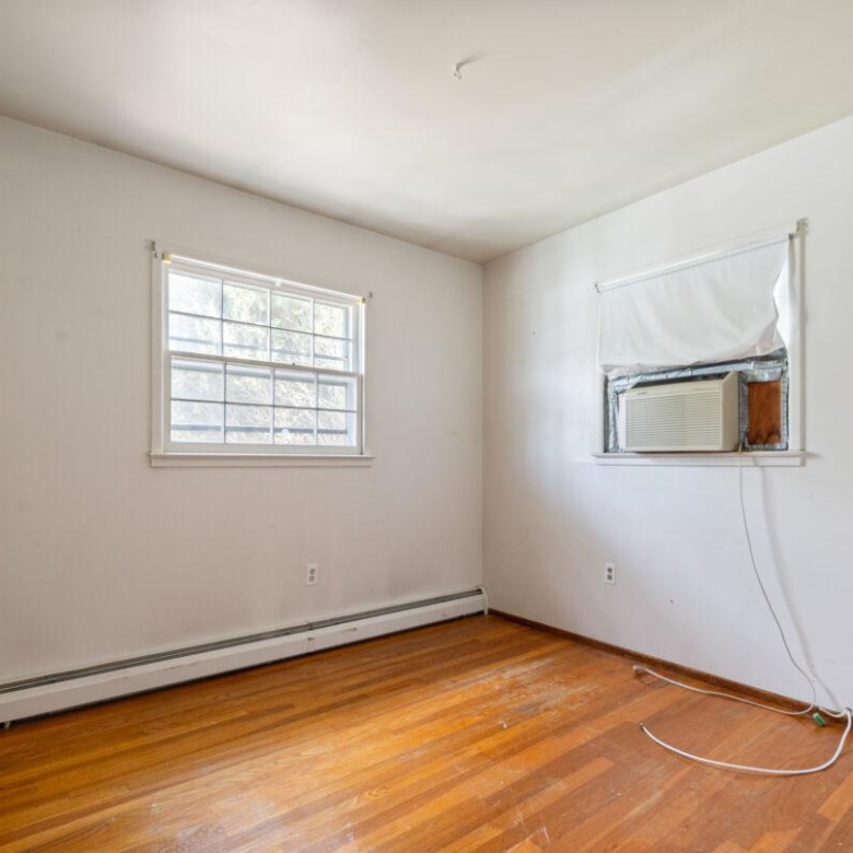 1312 Oregon Ave, Woodbridge, VA