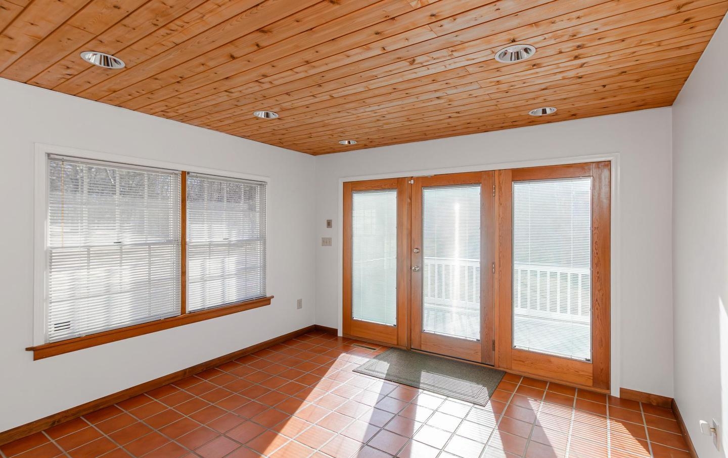 921 Palmer Rd, Fort Washington, MD