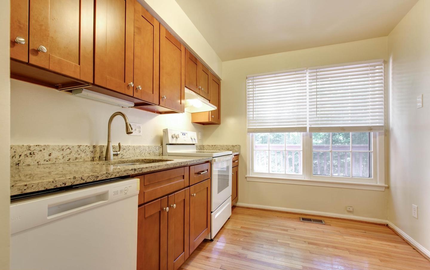 20235 Maple Leaf, Gaithersburg, MD