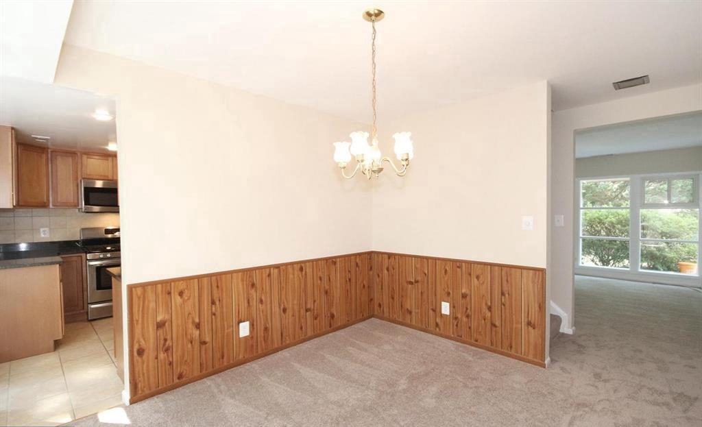 7825 Patriot Dr, Annandale, VA