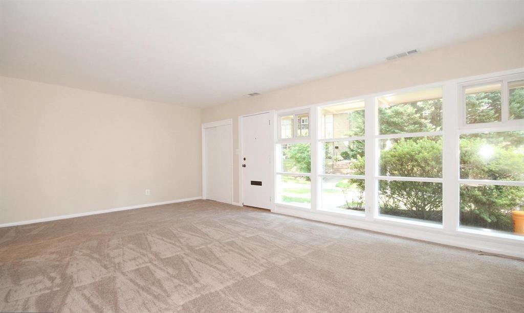 7825 Patriot Dr, Annandale, VA