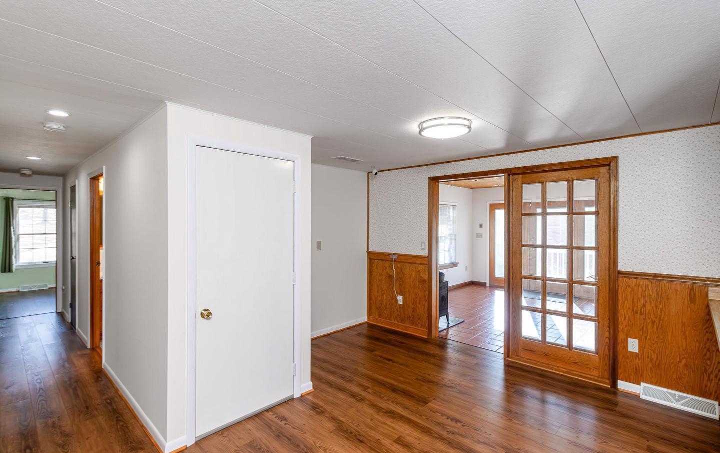 921 Palmer Rd, Fort Washington, MD
