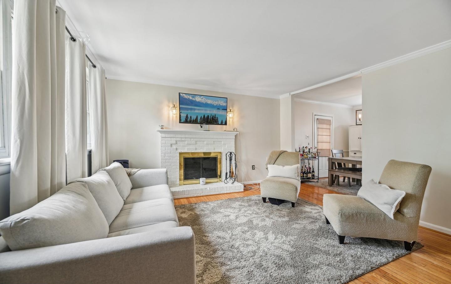 5800 Delta Ln, Suitland, MD