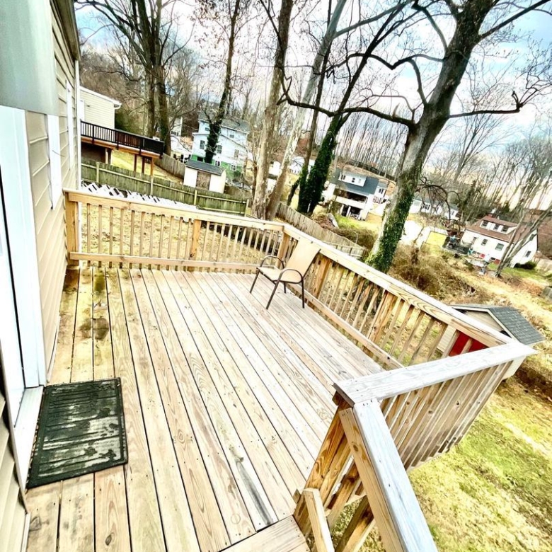 13432 Forest Glen Rd, Woodbridge, VA