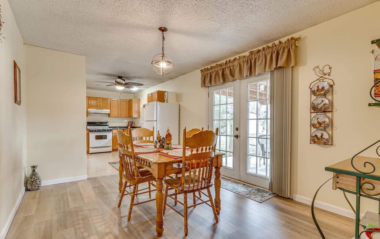 219 Brent Rd, Waldorf, MD 20602