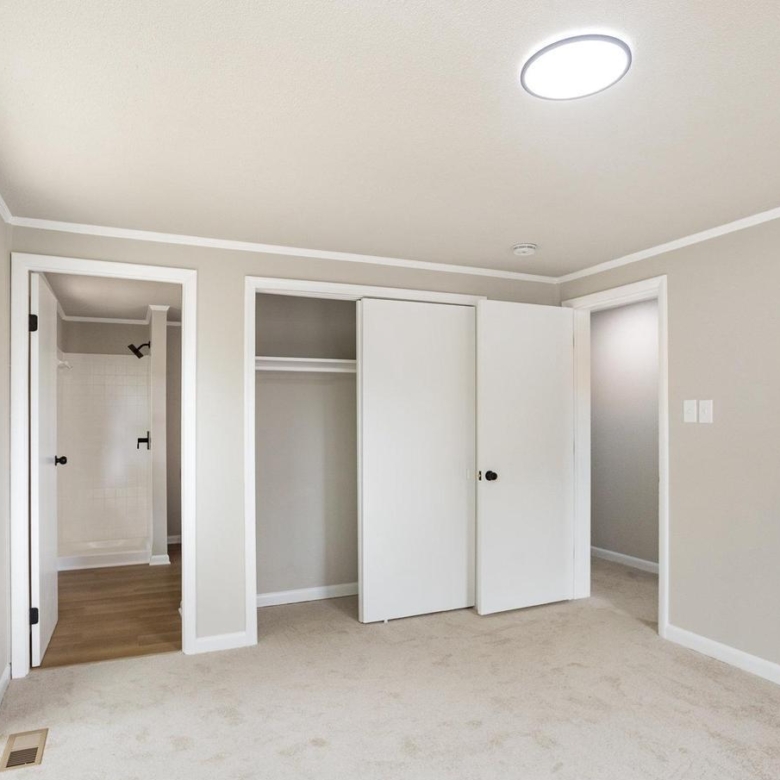 108 Oakridge Dr, Stafford, VA