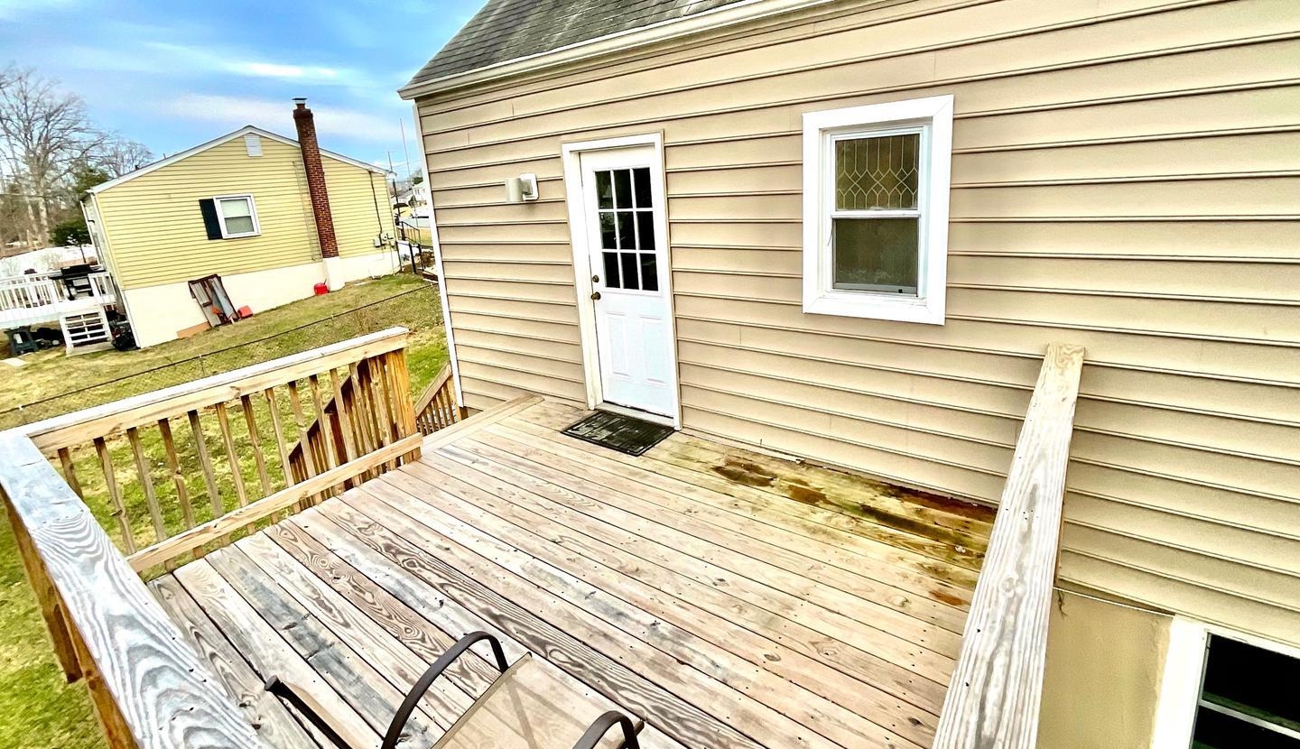 13432 Forest Glen Rd, Woodbridge, VA