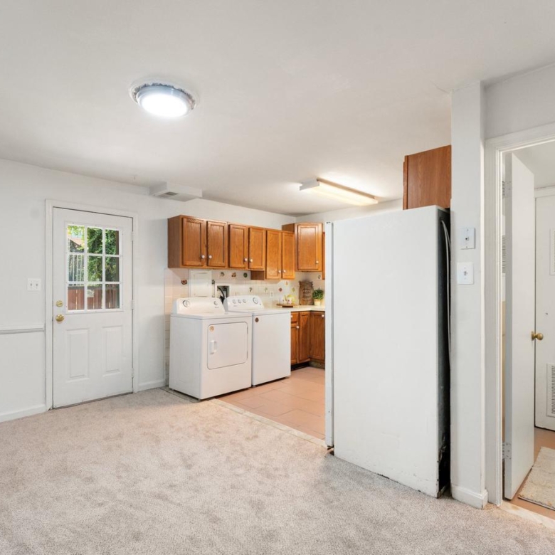 9613 Aspen Pl, Manassas, VA