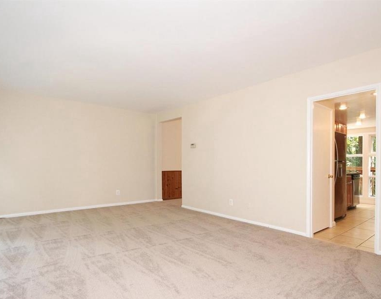 7825 Patriot Dr, Annandale, VA
