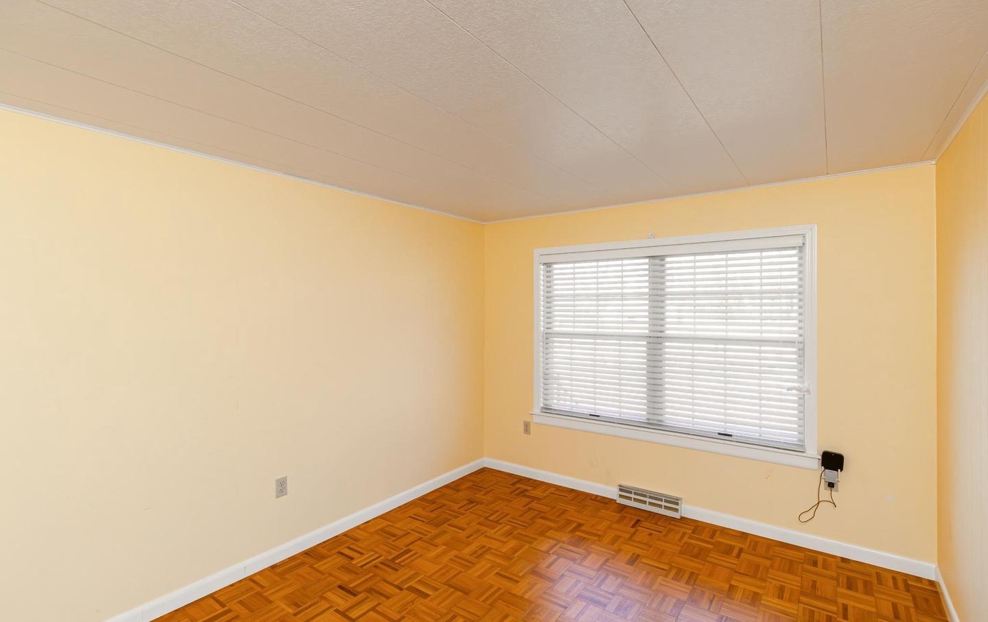 921 Palmer Rd, Fort Washington, MD