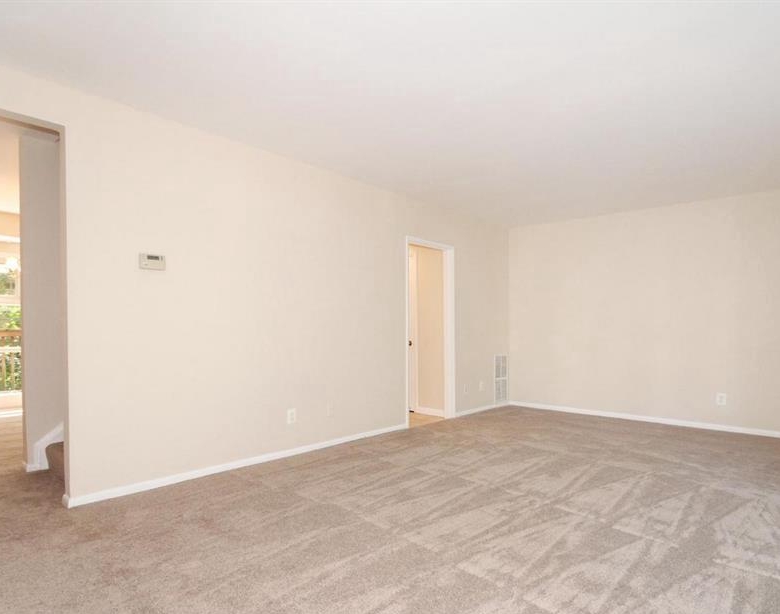 7825 Patriot Dr, Annandale, VA
