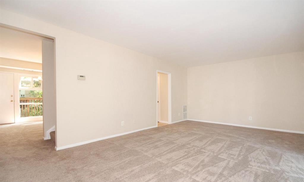 7825 Patriot Dr, Annandale, VA