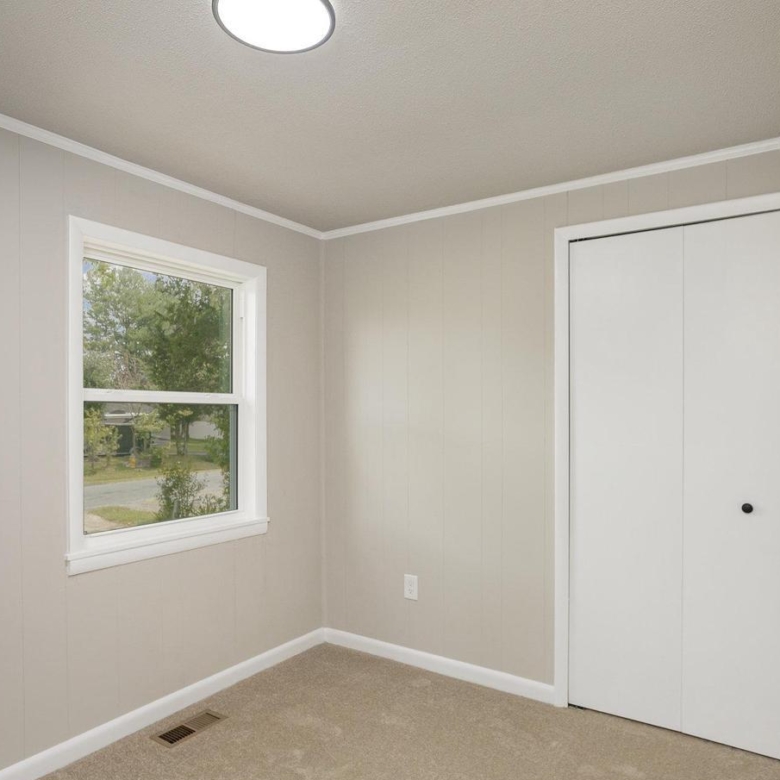 108 Oakridge Dr, Stafford, VA